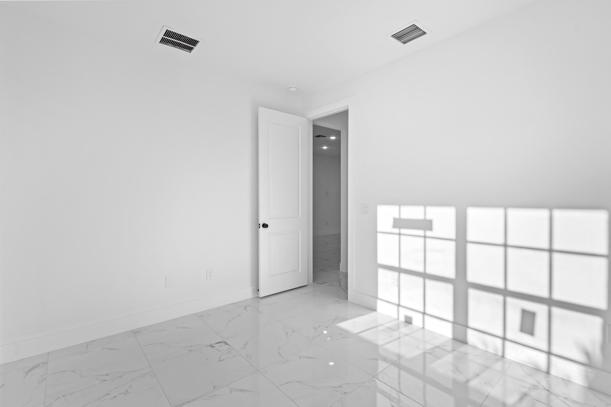 PORT ST LUCIE SECTION 48 1ST REPLAT - Residential