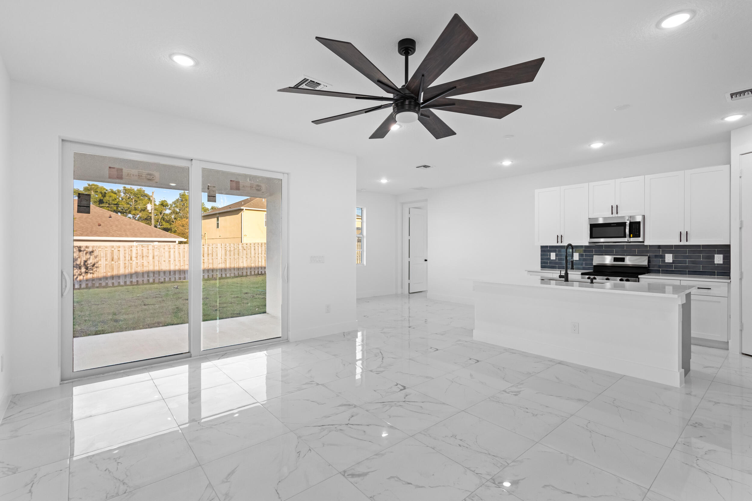 PORT ST LUCIE SECTION 48 1ST REPLAT - Residential