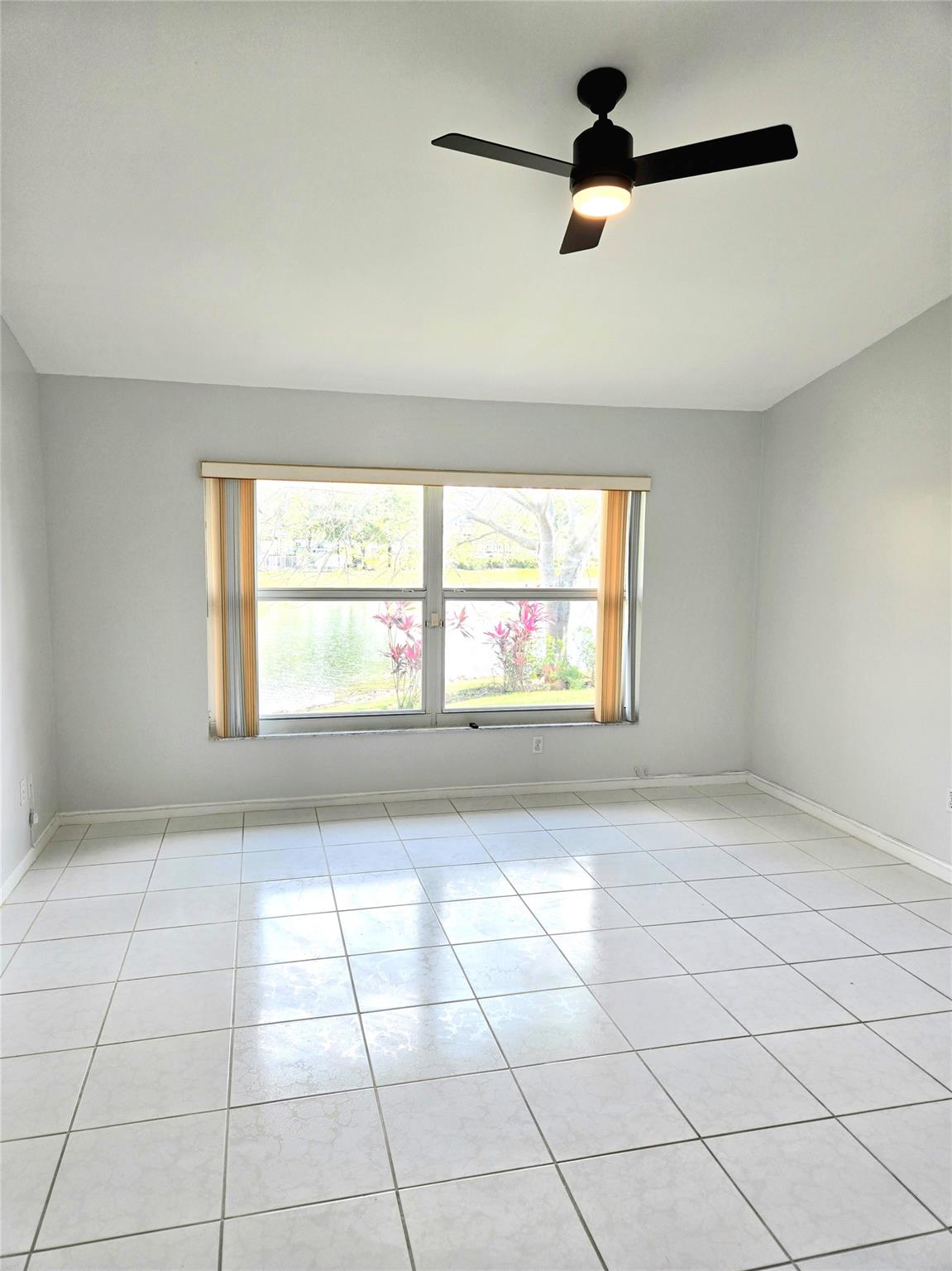 WATERS EDGE AT TAMARAC - Residential Lease