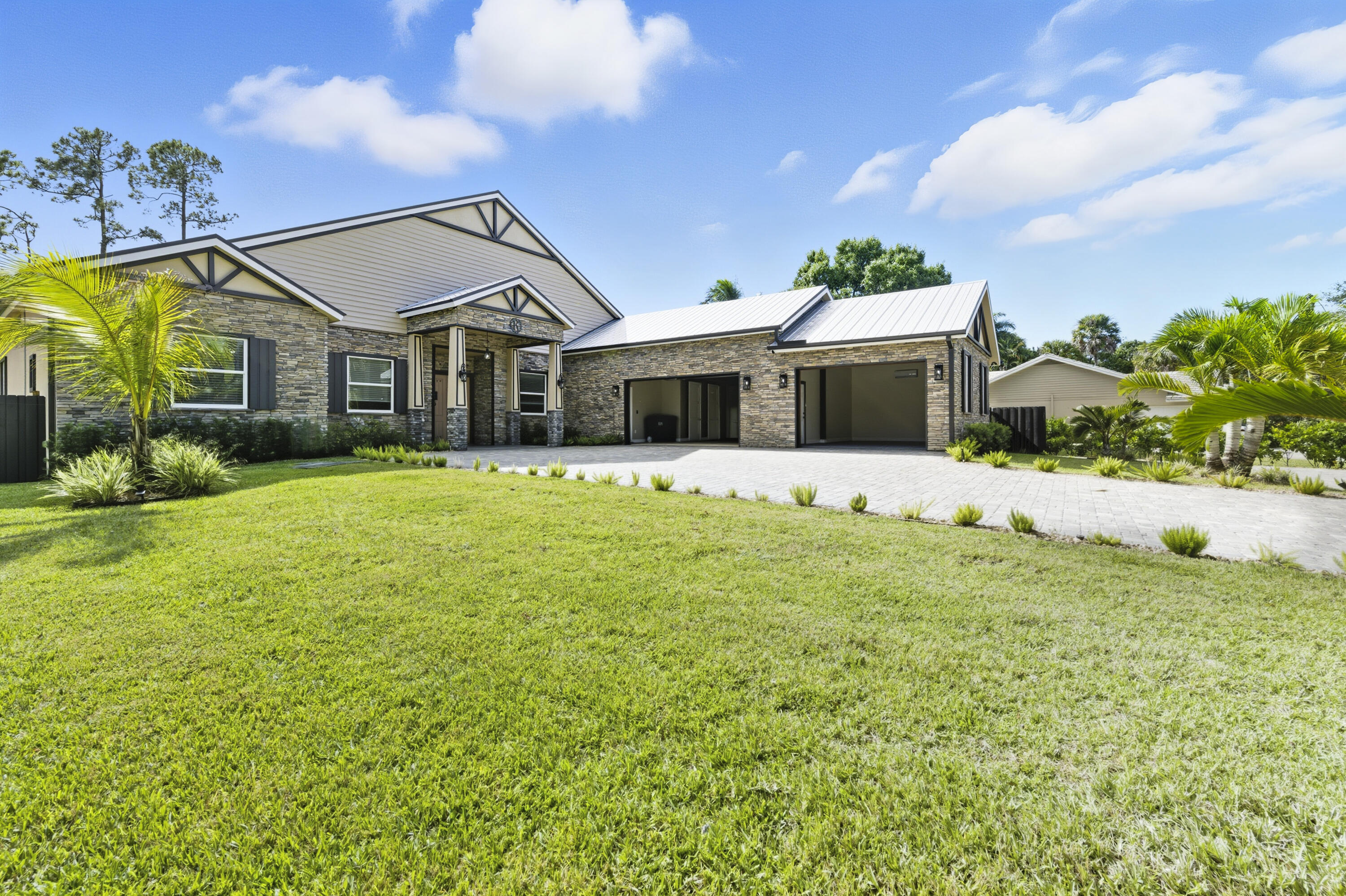 8350 Whispering Oak Way