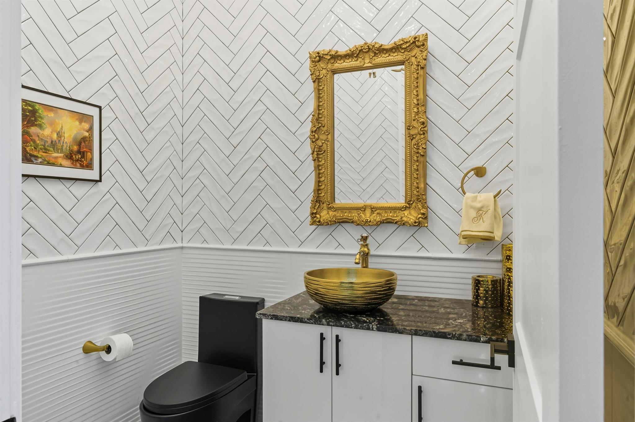 WHISPERING OAKS - Residential