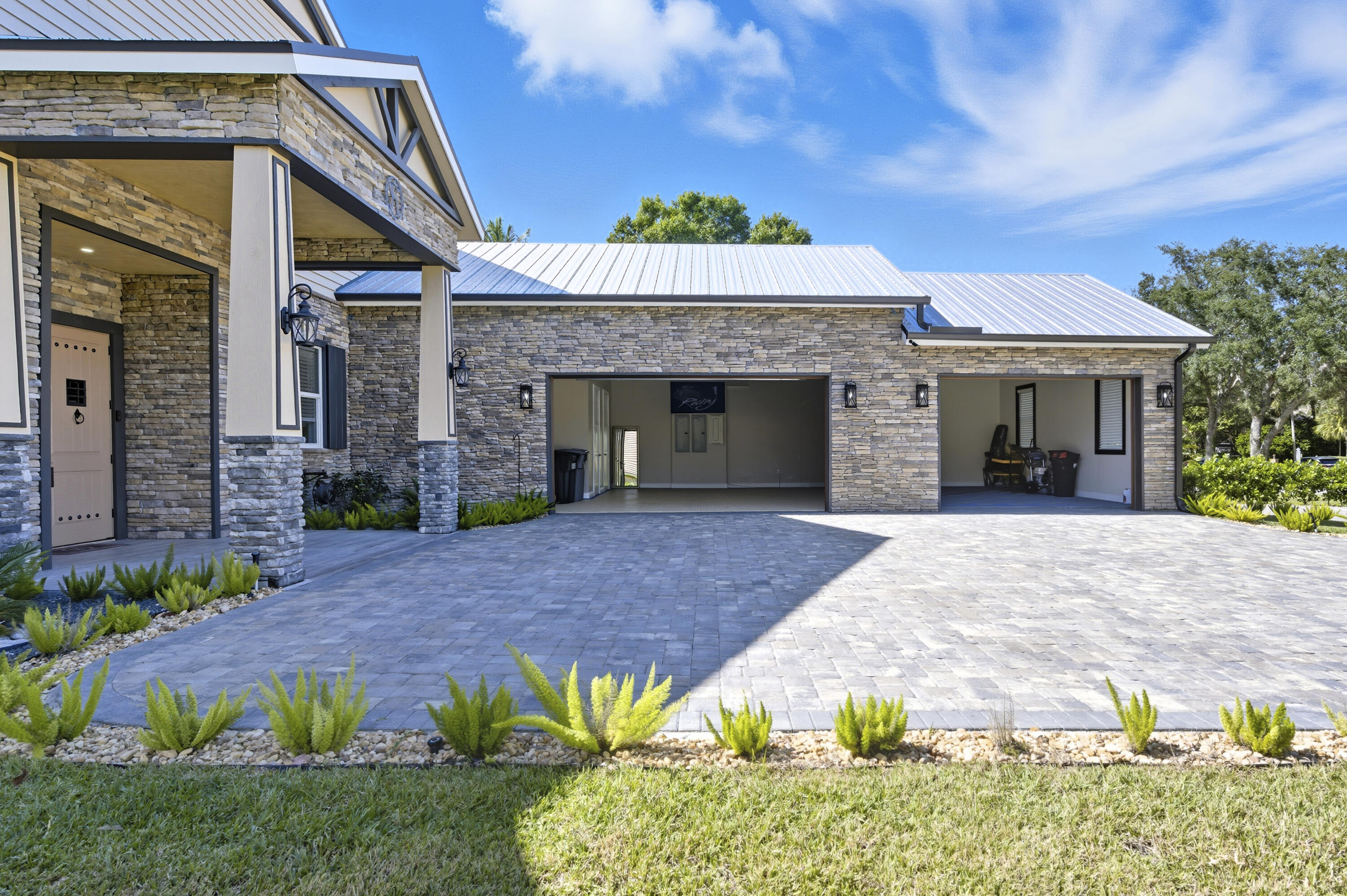 8350 Whispering Oak Way