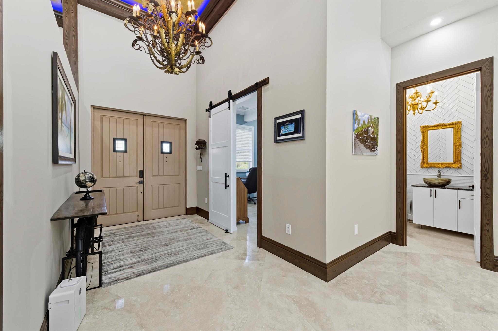 WHISPERING OAKS - Residential