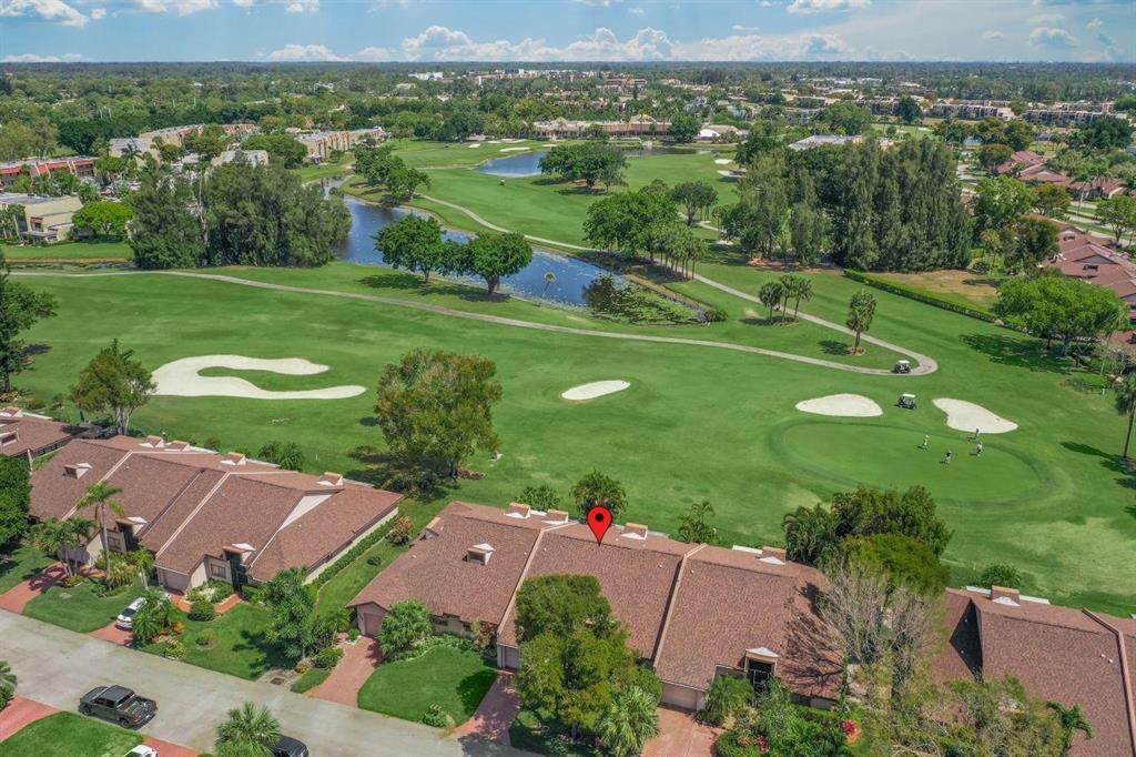 Beautiful 2,028 sqft, 2 bedroom, 2.5 bath and 1 car garage Villa in the Fountains Country Club Community with NO MANDATORY MEMBERSHIP!!. Enjoy sitting in your in Florida sun room overlooking the golf course. or walk out your front door and take a dip into the pool. Brand new updated kitchen. Roof replaced 2 years ago Centrally located to shopping, restaurants, the Florida Turnpike, and I-95.