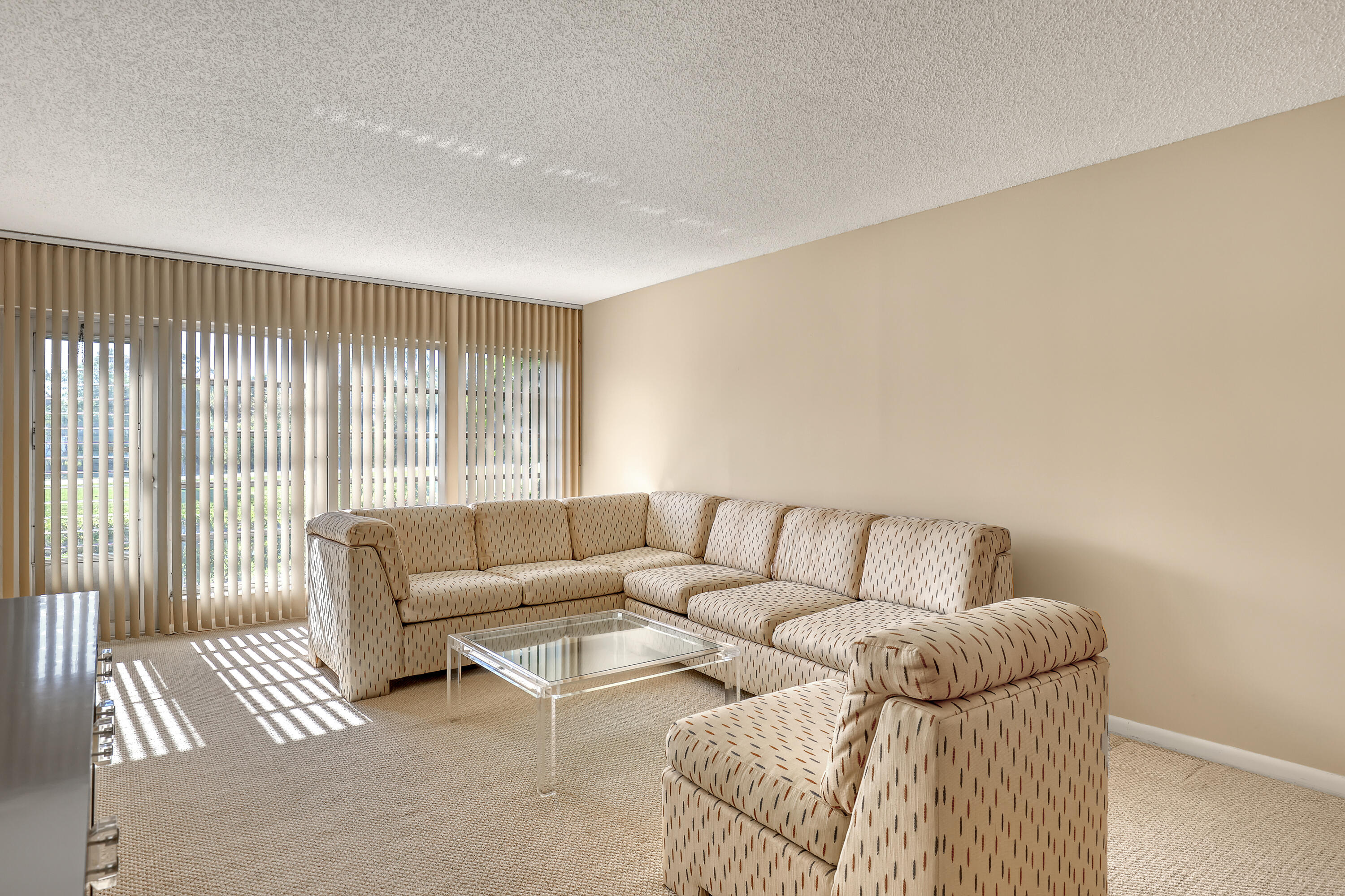 PALM GREENS AT VILLA DEL RAY CONDO II - Residential