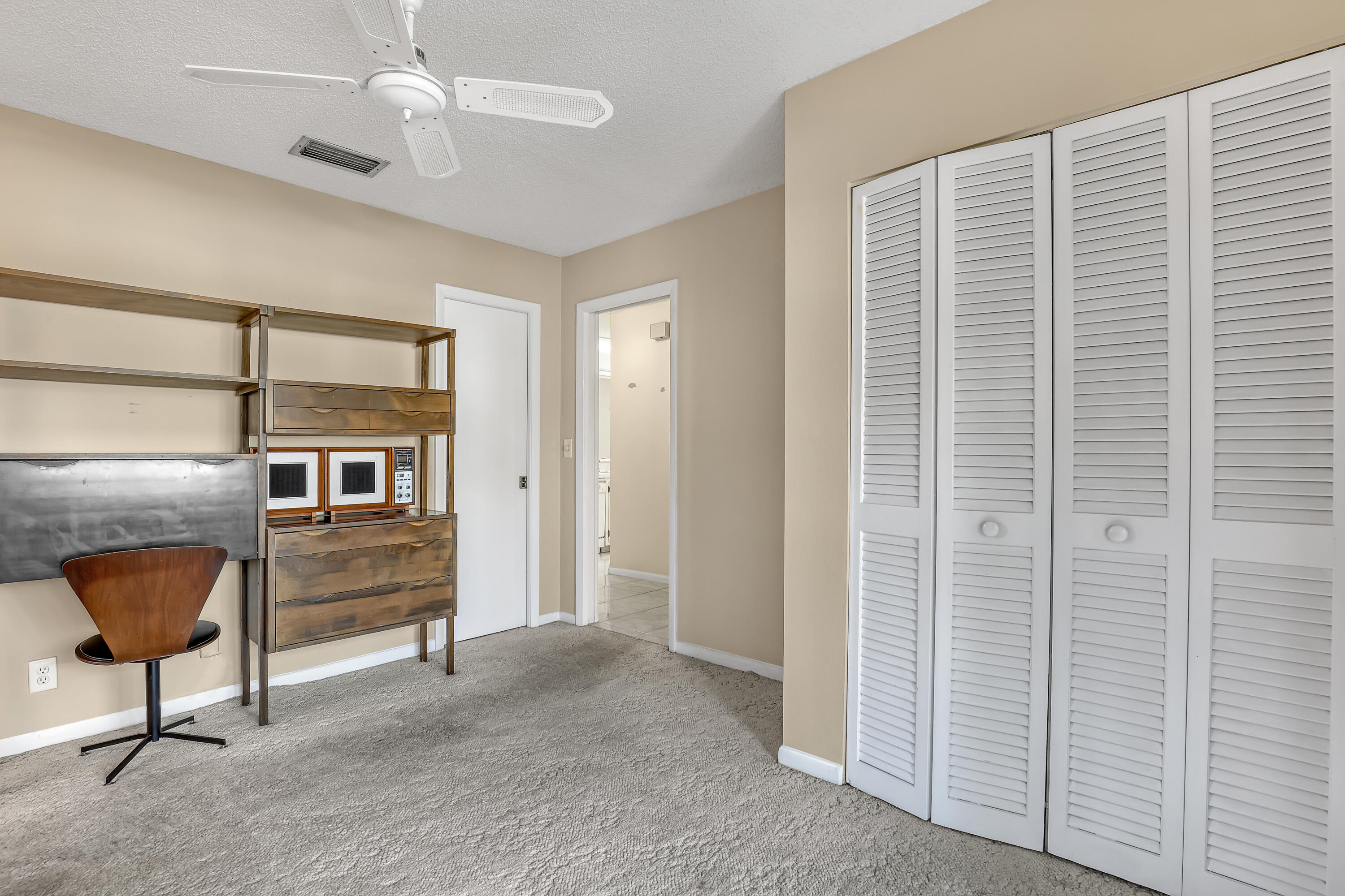 PALM GREENS AT VILLA DEL RAY CONDO II - Residential