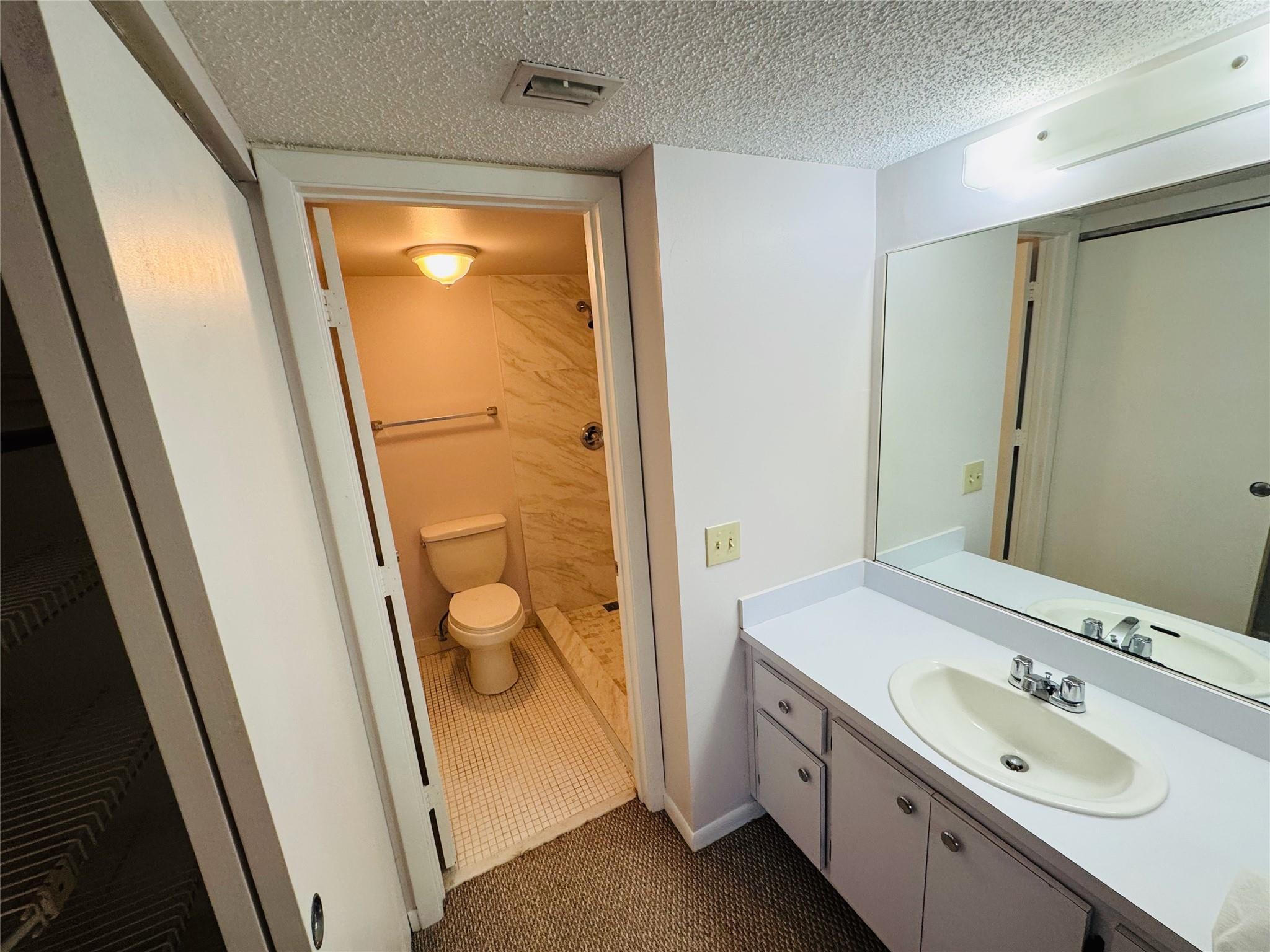 sherwood square - Residential Lease