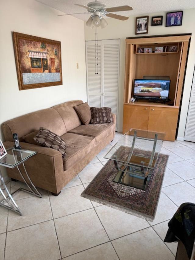 Palm Greens At Villa - Residential