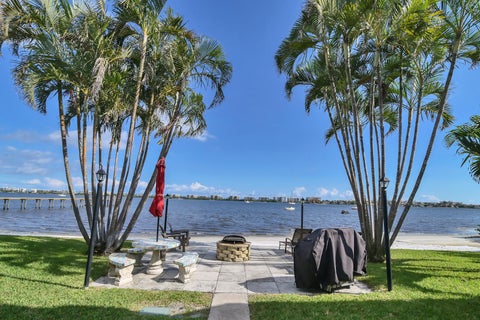 Featured picture for the property R10768151