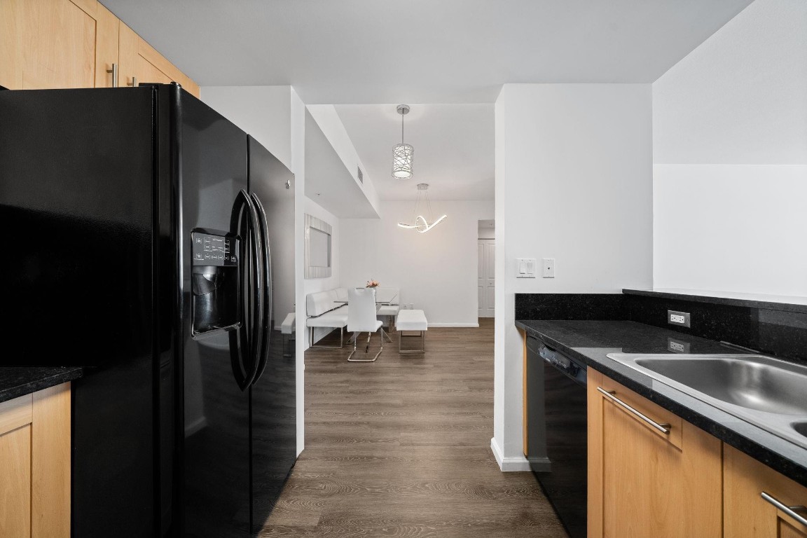 511 SE 5th Avenue 707