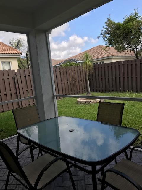 WELLINGTONS EDGE PAR 76 P - Residential Lease