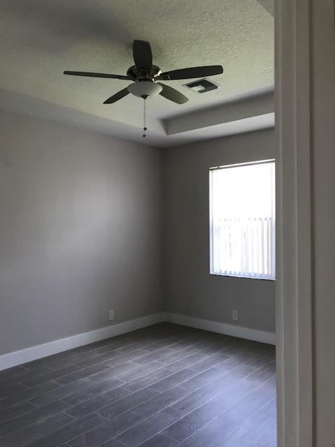 WELLINGTONS EDGE PAR 76 P - Residential Lease