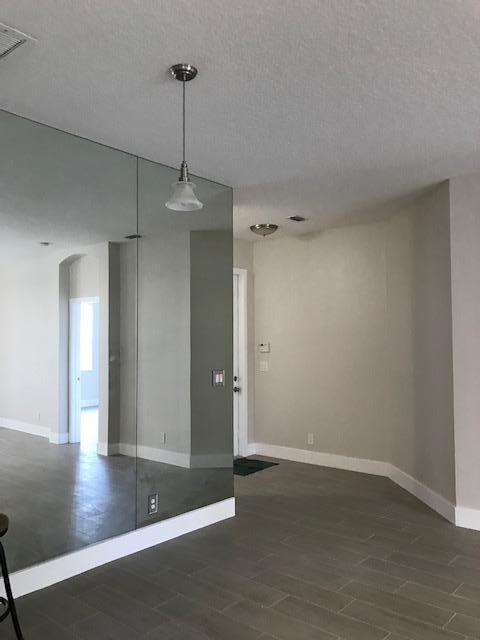 WELLINGTONS EDGE PAR 76 P - Residential Lease