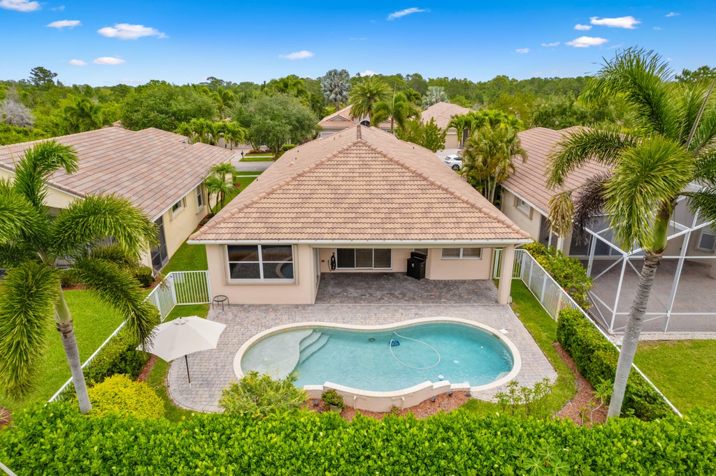 Photo of 2754 SE Stonebriar Way, Stuart, FL 34997 (MLS # R10996891)