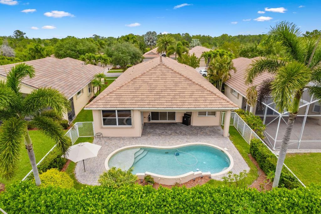 Photo of 2754 SE Stonebriar Way, Stuart, FL 34997 (MLS # R10996891)