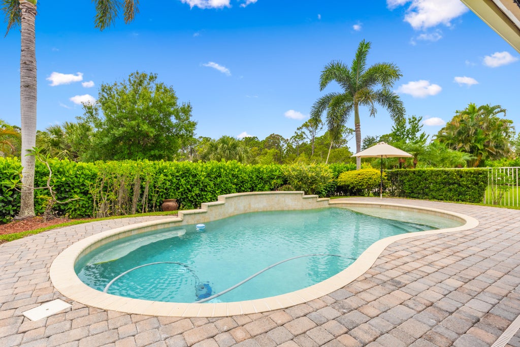 Photo of 2754 SE Stonebriar Way, Stuart, FL 34997 (MLS # R10996891)