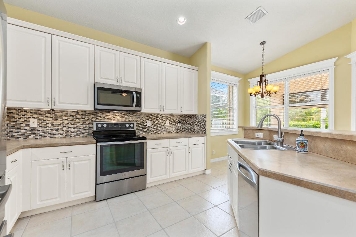 SUMMERFIELD - Residential
