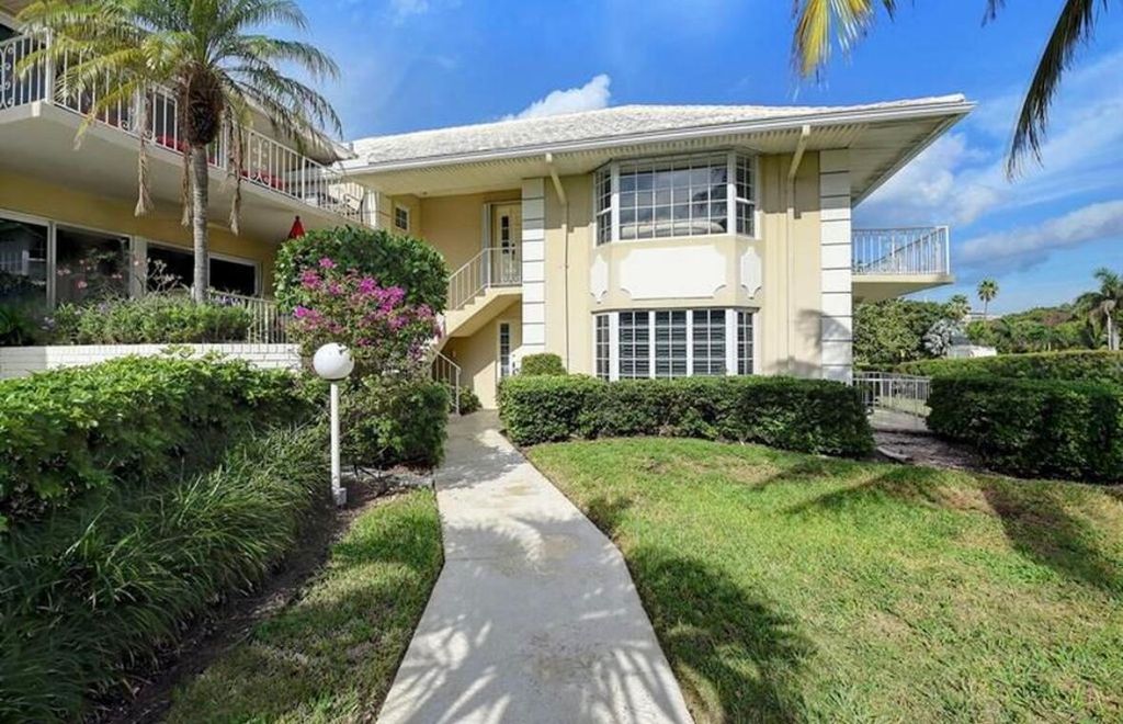 Photo of 1299 S Ocean Boulevard #L5, Boca Raton, FL 33432 (MLS # R10972247)