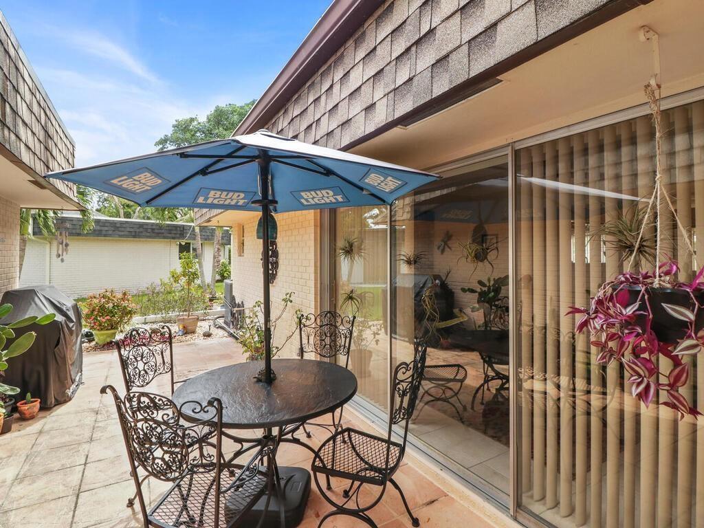 5107 BAYBERRY Lane