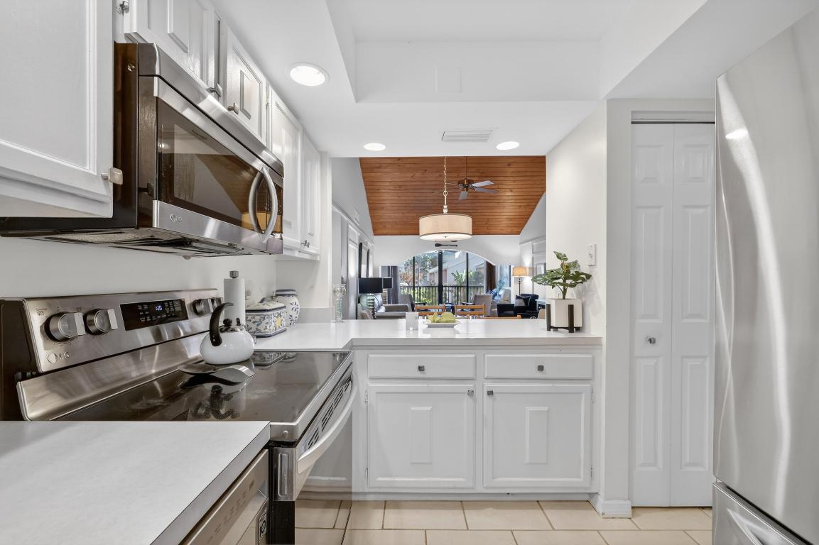 OCEAN VILLAGE - Residential