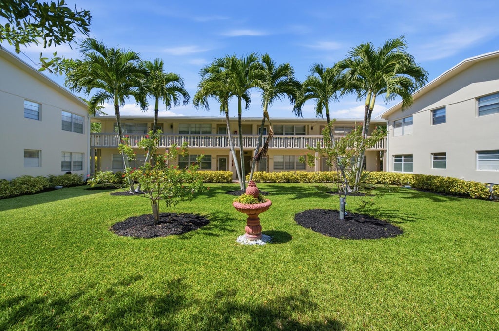 Photo of 489 Tilford W, Deerfield Beach, FL 33442 (MLS # B26069464)