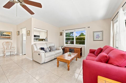 Tiny photo for 489 Tilford W, Deerfield Beach, FL 33442 (MLS # B26069464)