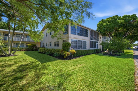 Tiny photo for 489 Tilford W, Deerfield Beach, FL 33442 (MLS # B26069464)