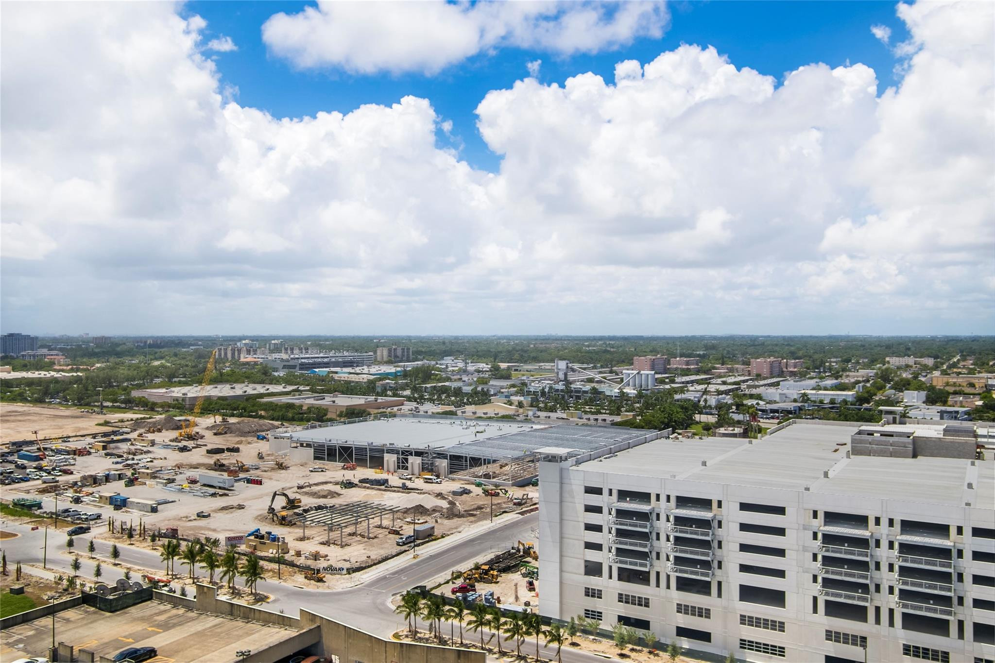 ONE FIFTY ONE @ BISCAYNE - Residential