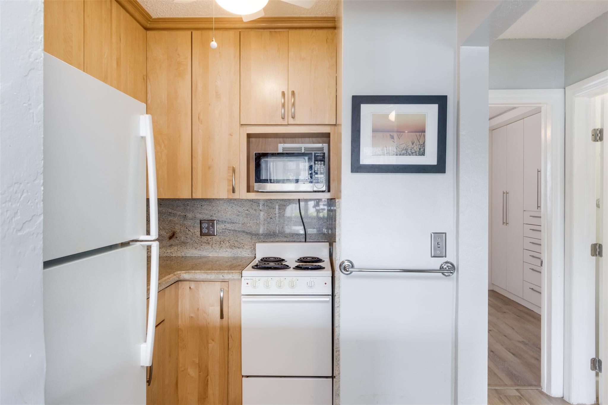 DIPLOMAT GARDEN - Residential