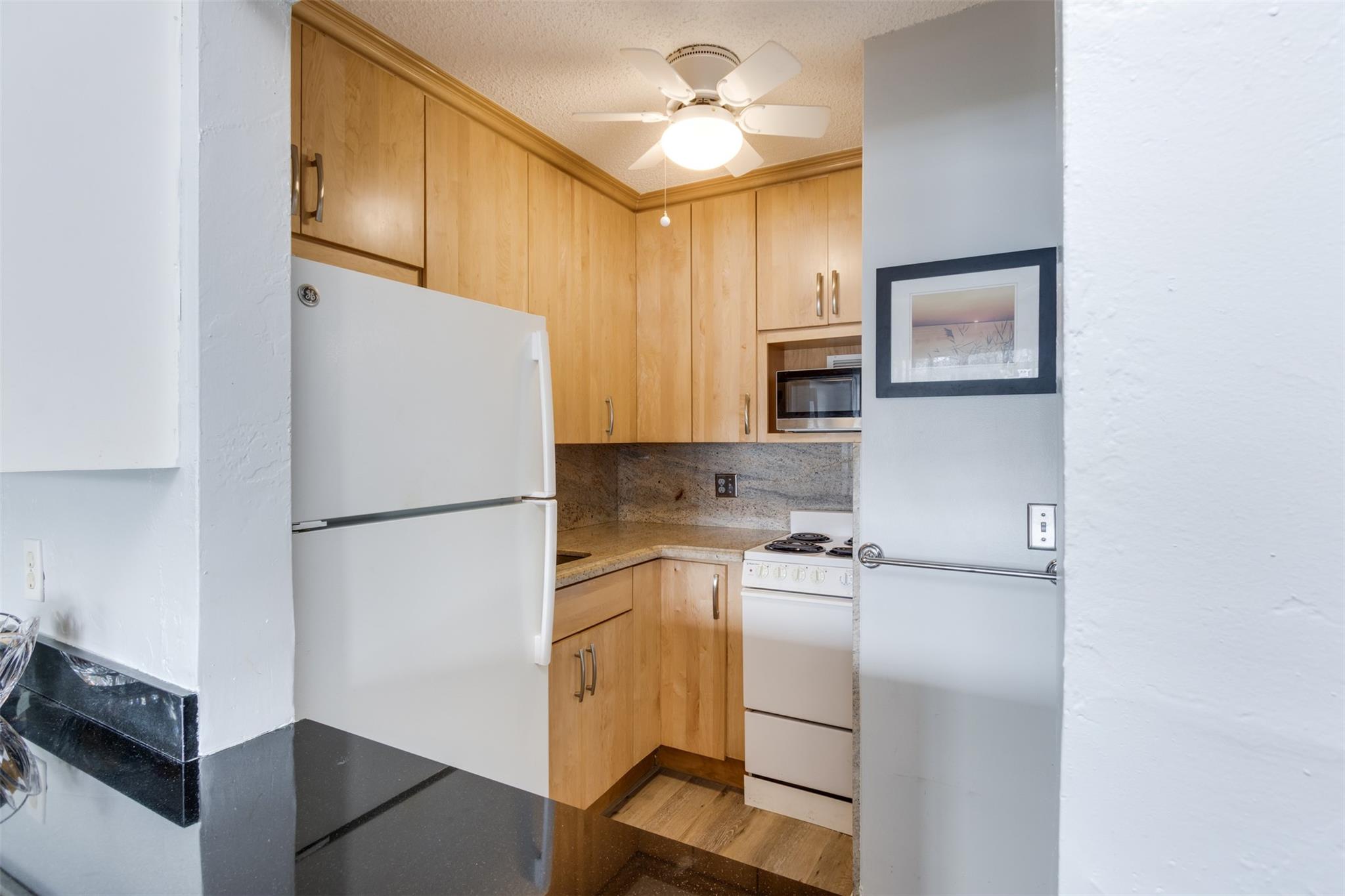 DIPLOMAT GARDEN - Residential