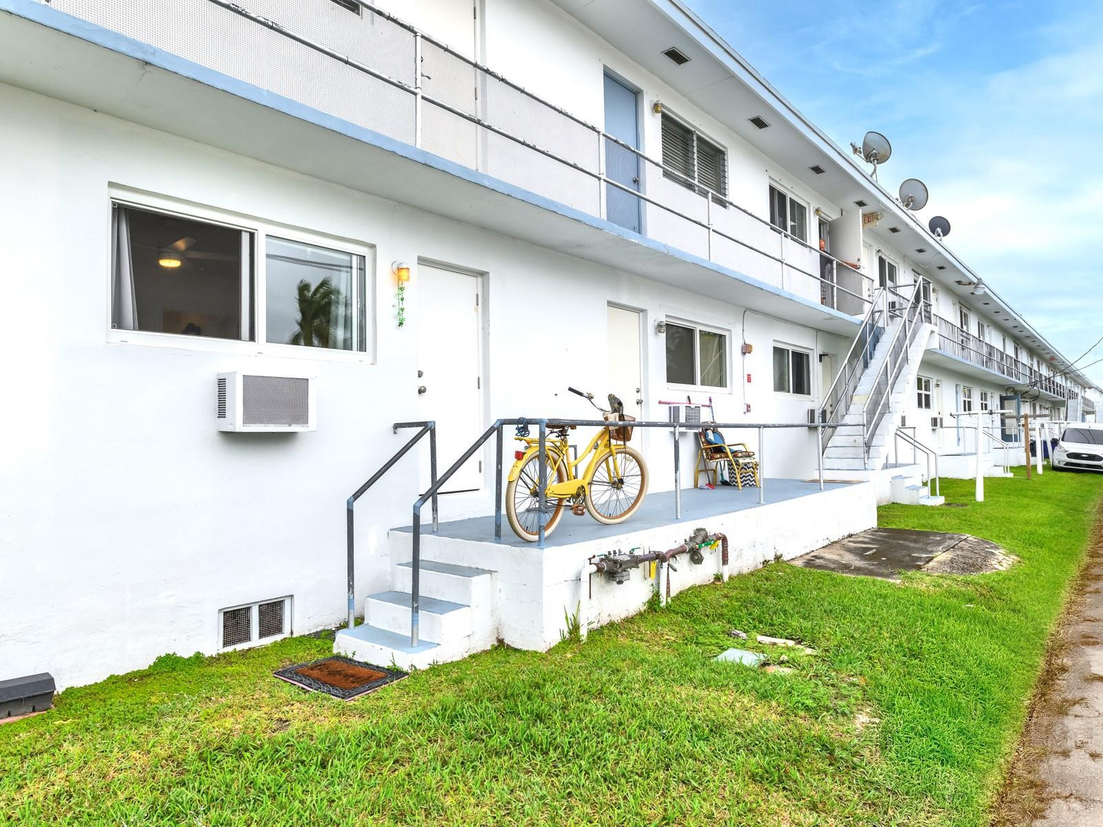 DIPLOMAT GARDEN - Residential