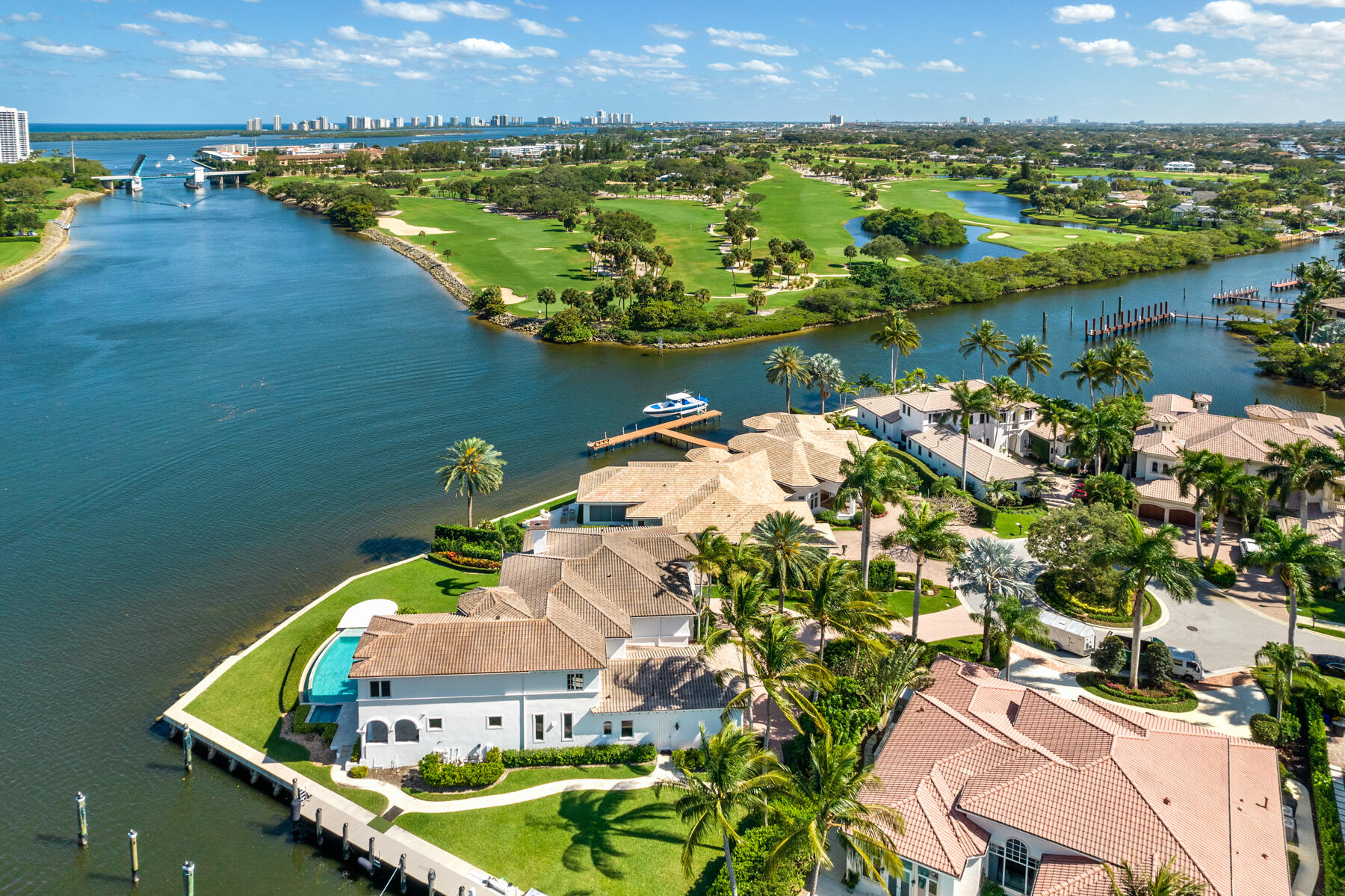 HARBOUR ISLES - Residential