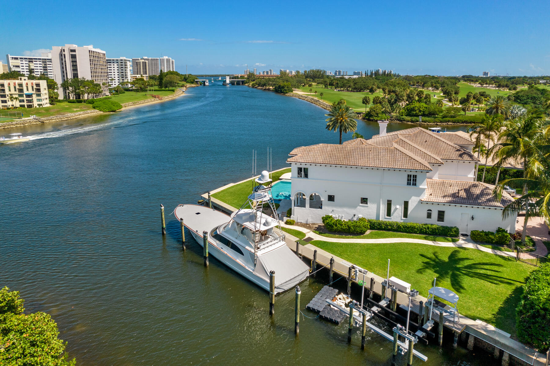 HARBOUR ISLES - Residential