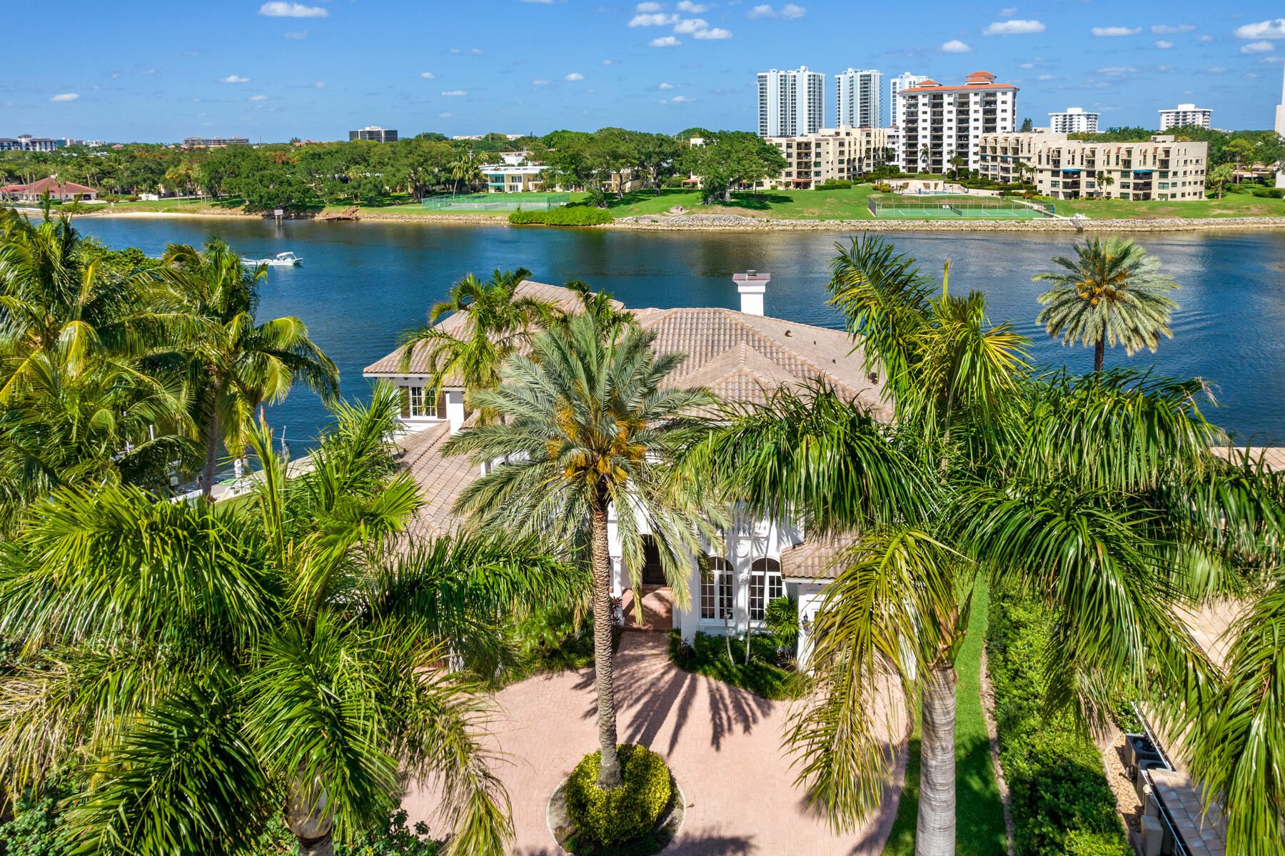 HARBOUR ISLES - Residential