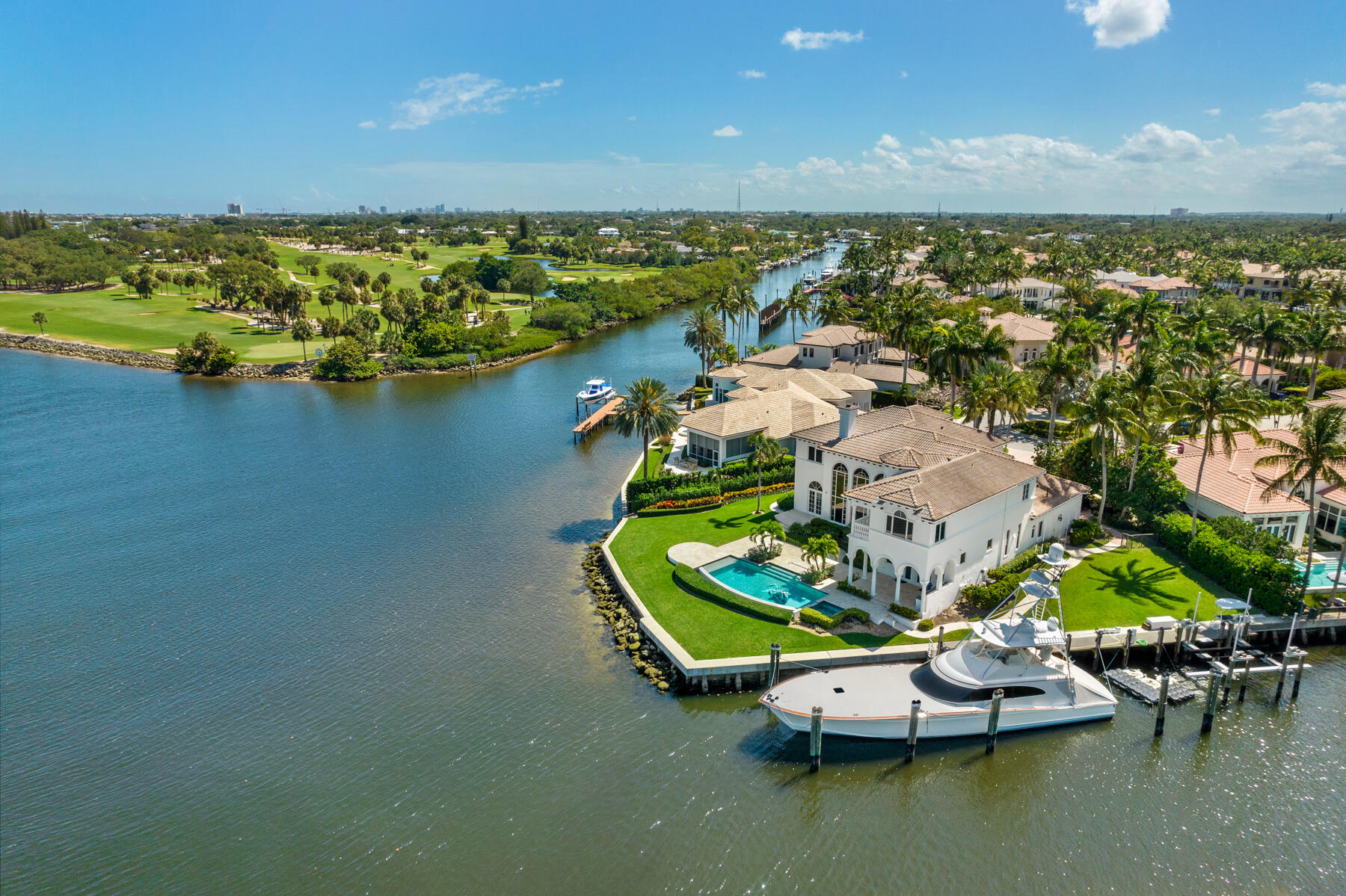 HARBOUR ISLES - Residential