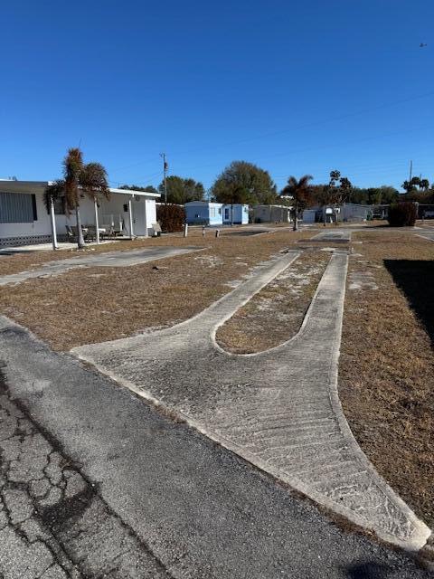 WHISPERING CREEK - Land