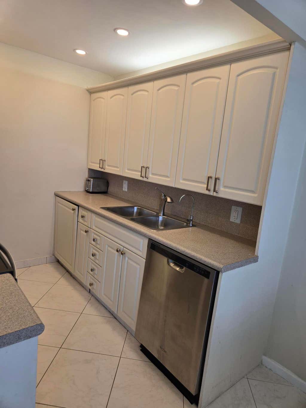 Photo of 2031 Exeter Dr, Boca Raton, FL 33434 (MLS # B26050611)