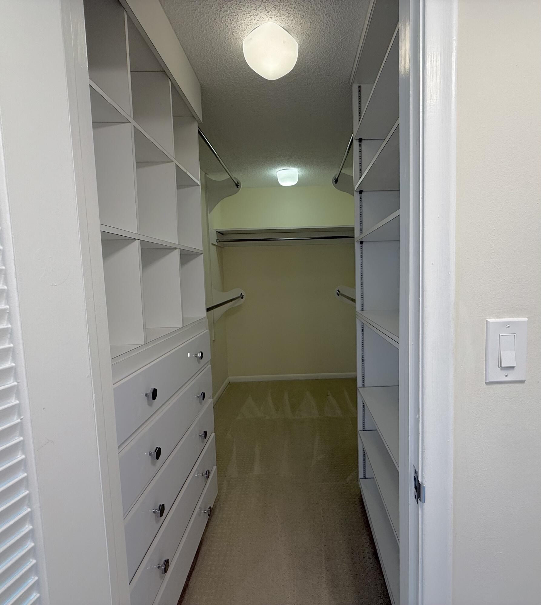 LANDS OF THE PRESIDENT CONDO 2 , - Residential Lease