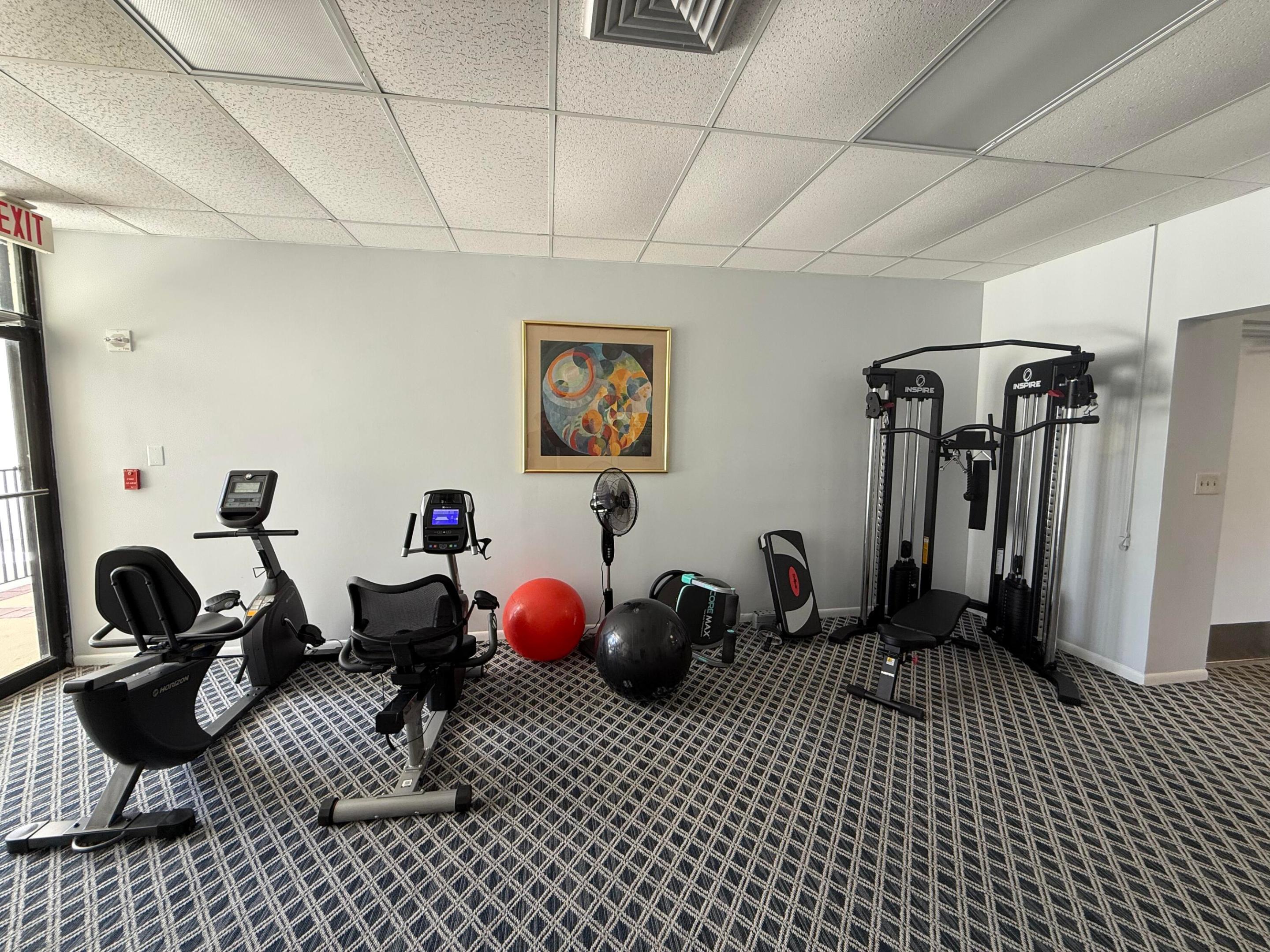 LANDS OF THE PRESIDENT CONDO 2 , - Residential Lease