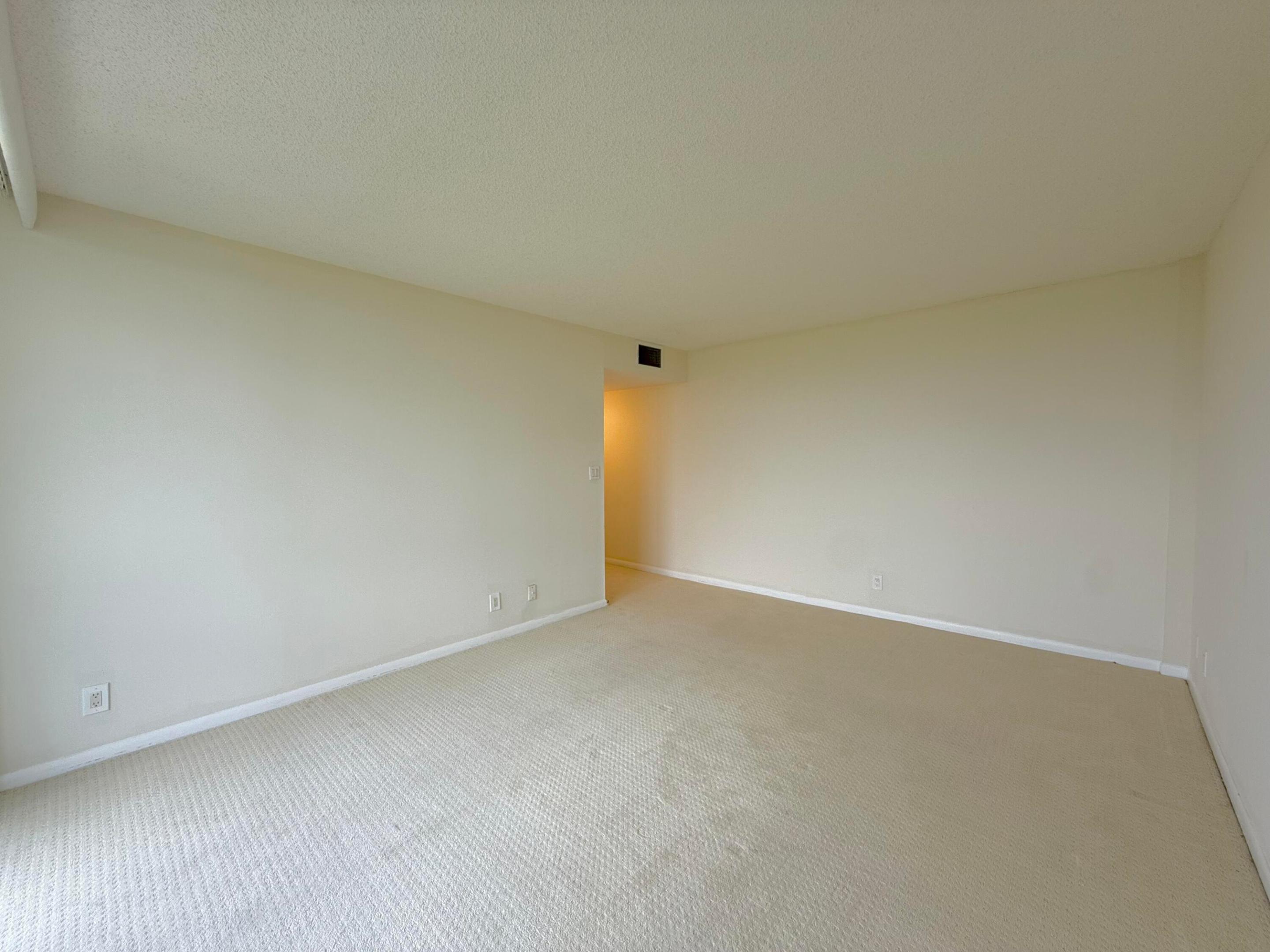 LANDS OF THE PRESIDENT CONDO 2 , - Residential Lease