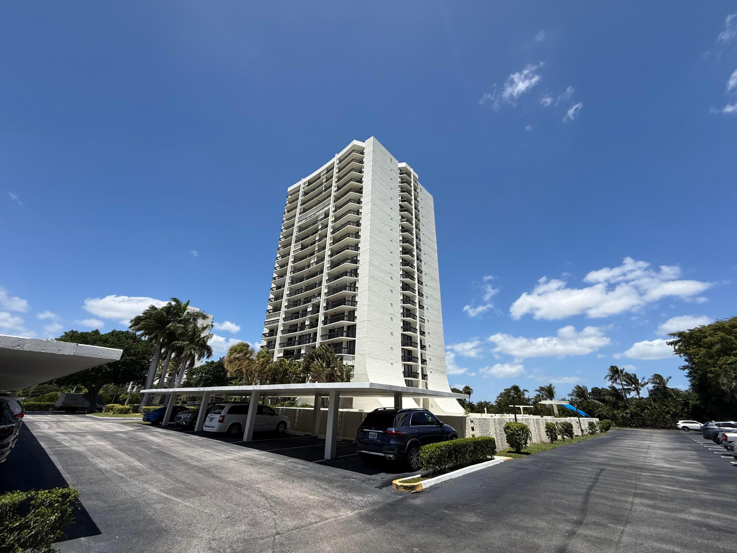 LANDS OF THE PRESIDENT CONDO 2 , - Residential Lease