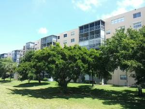 BOCA TEECA CONDO 4 - Residential