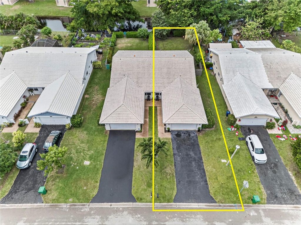 Photo of 3002 NW 103rd Lane, Coral Springs, FL 33065 (MLS # F10544031)