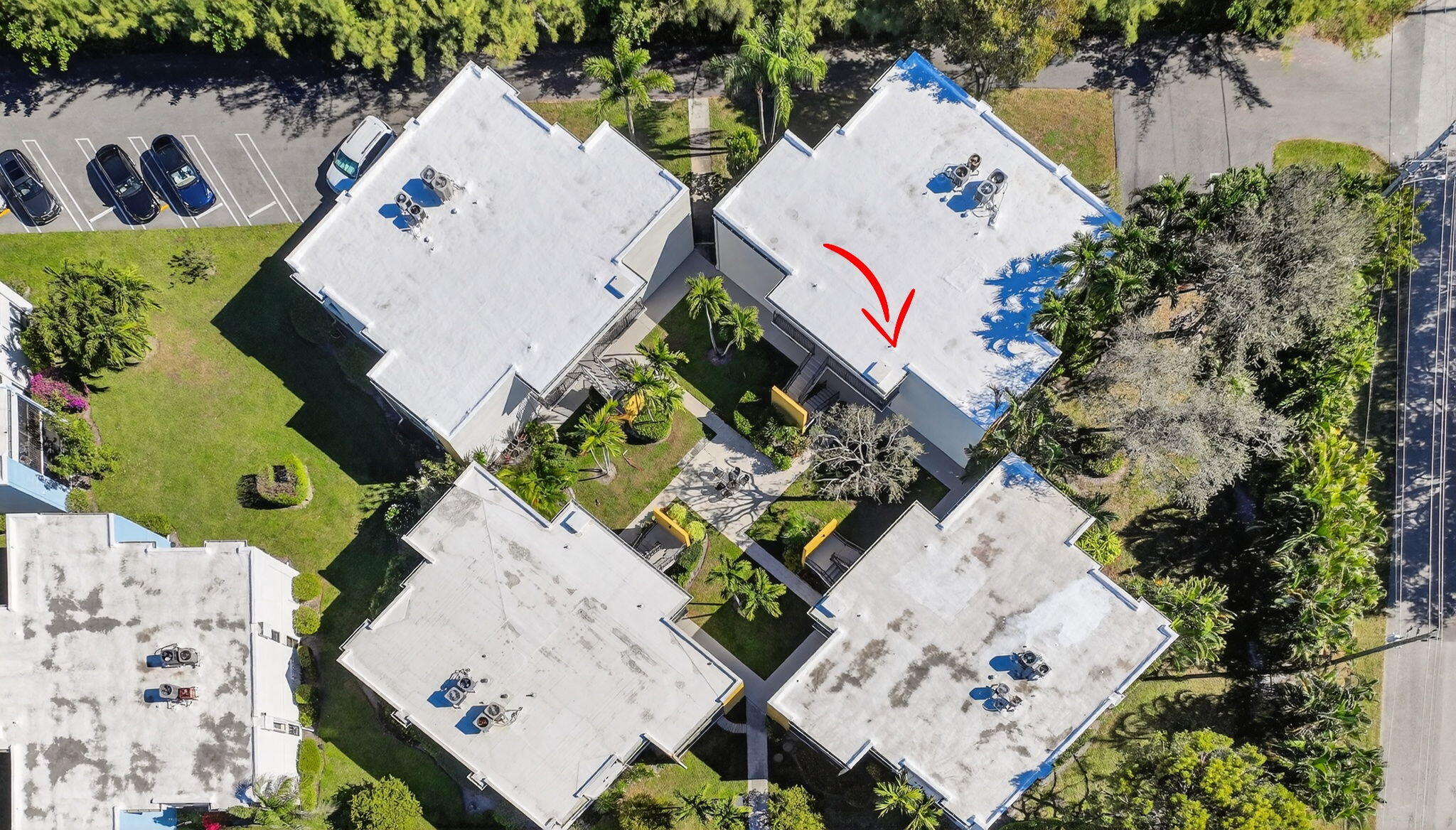 TOWN & COUNTRY ESTATES CONDO - Residential