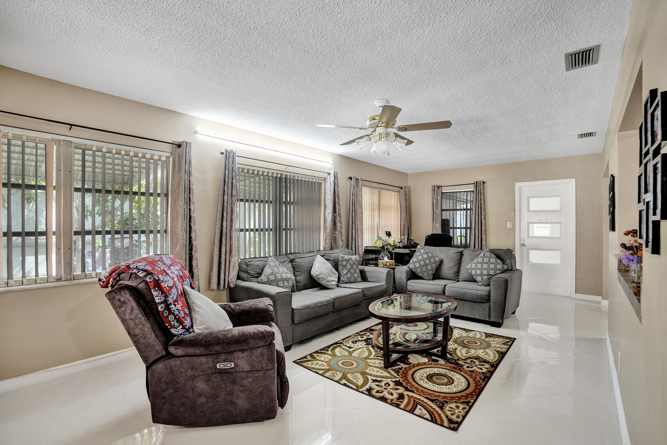 MAINLANDS OF TAMARAC LAKES - Residential