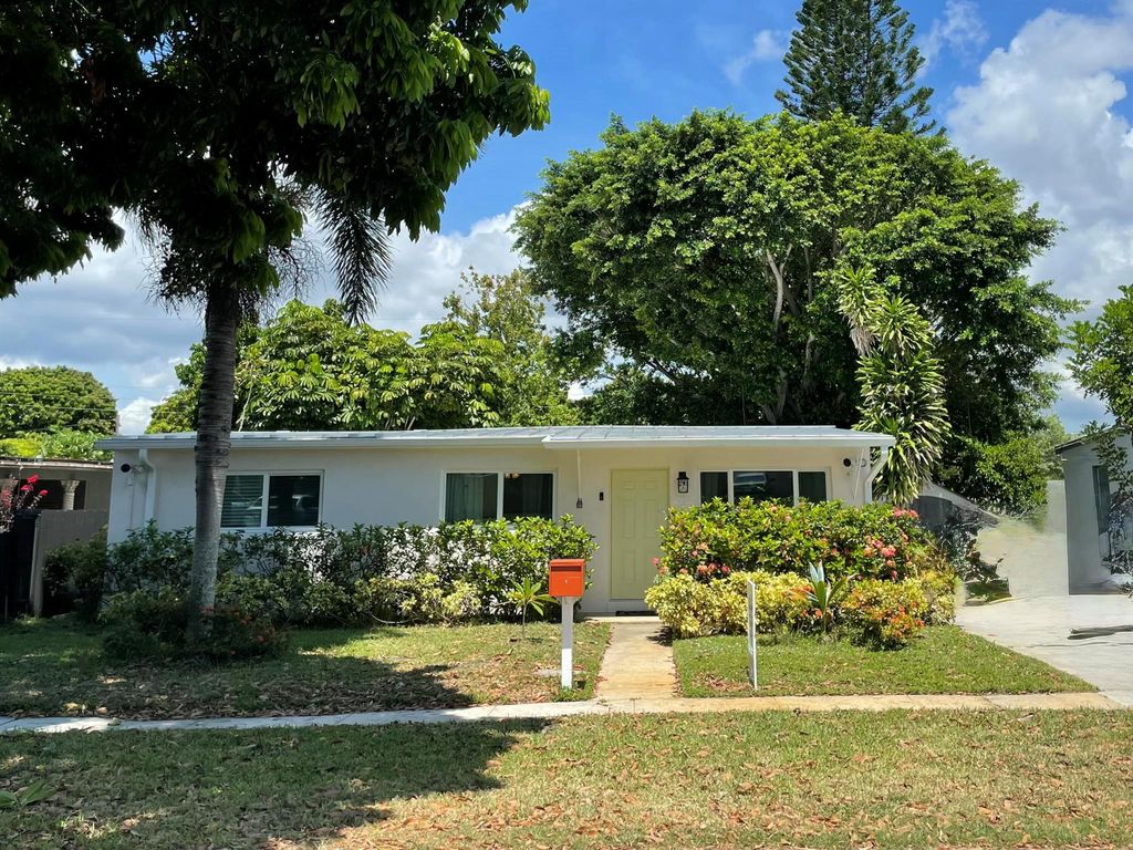 Photo of 5523 Columbus Road, West Palm Beach, FL 33405 (MLS # R11101459)