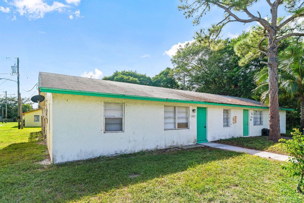 Photo of 4869 Gulfstream Road, Lake Worth, FL 33461 (MLS # R11139444)