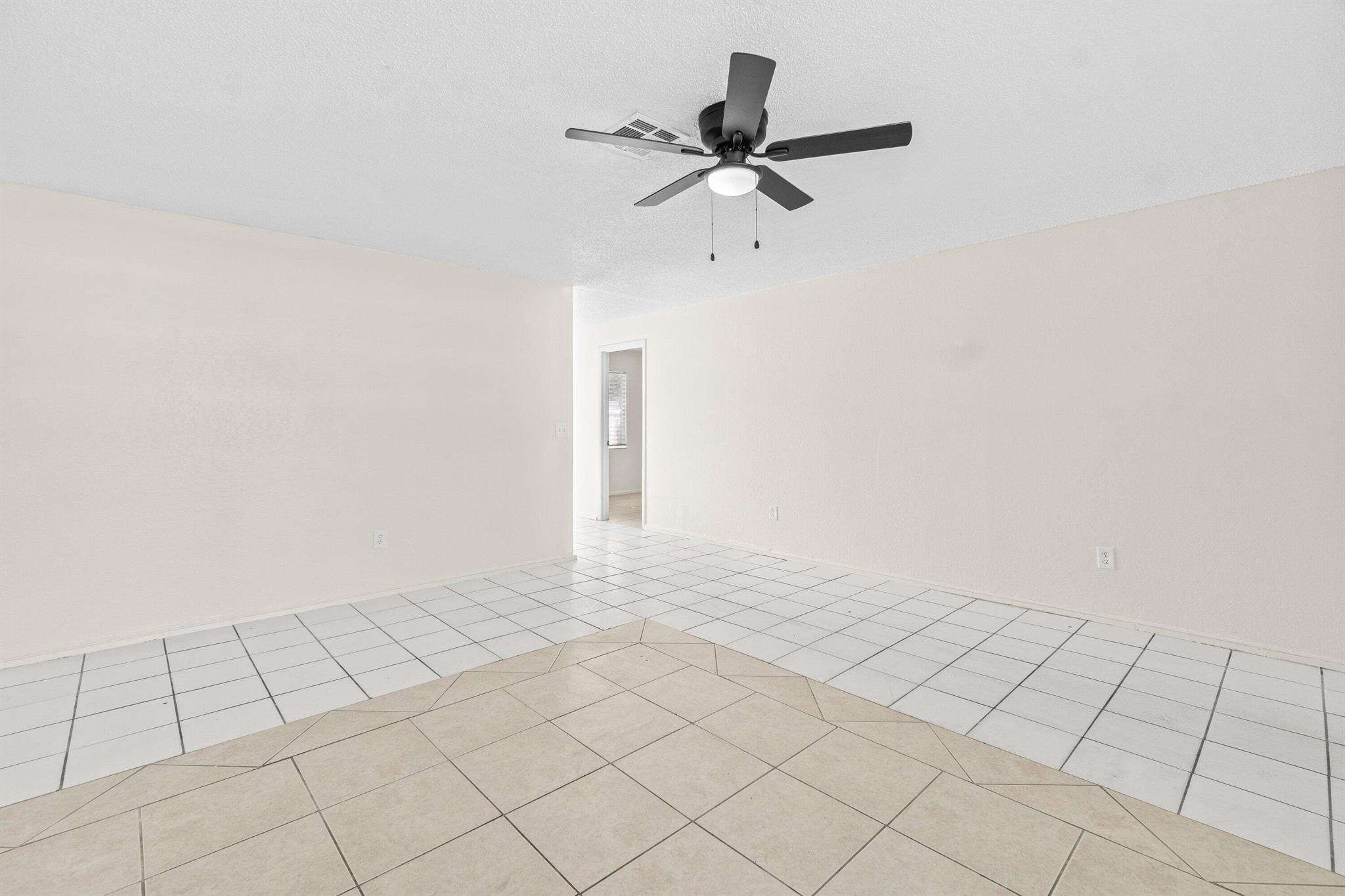 Gulfstream Apartments - Residential Lease