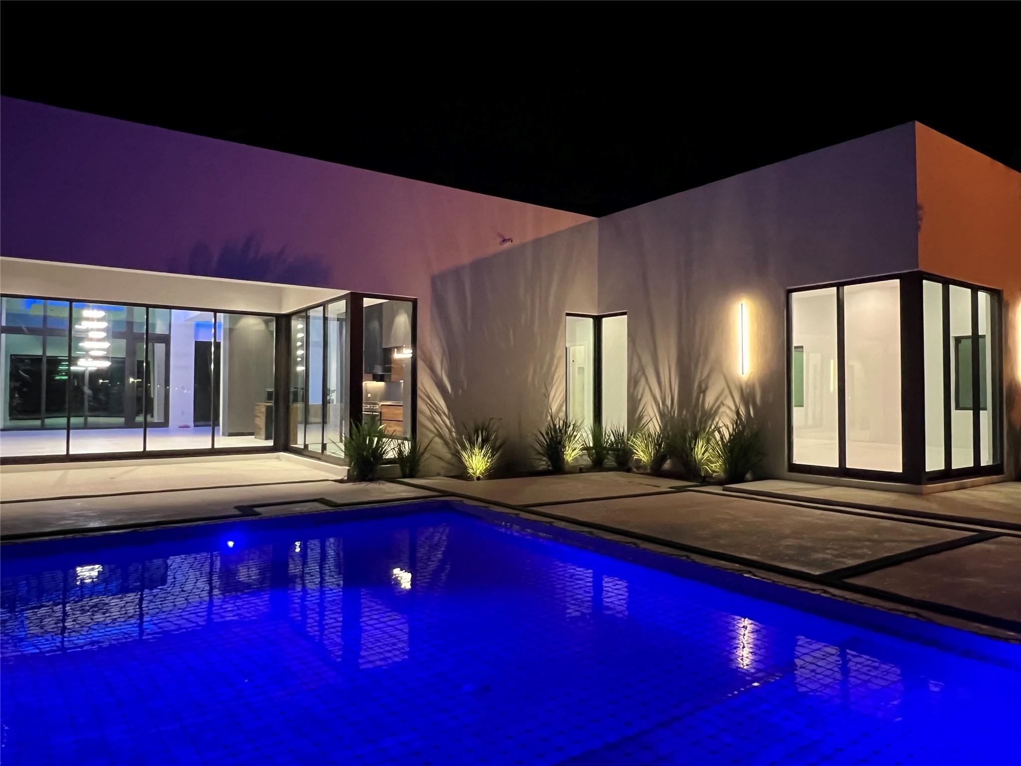 Pinecrest - Residential