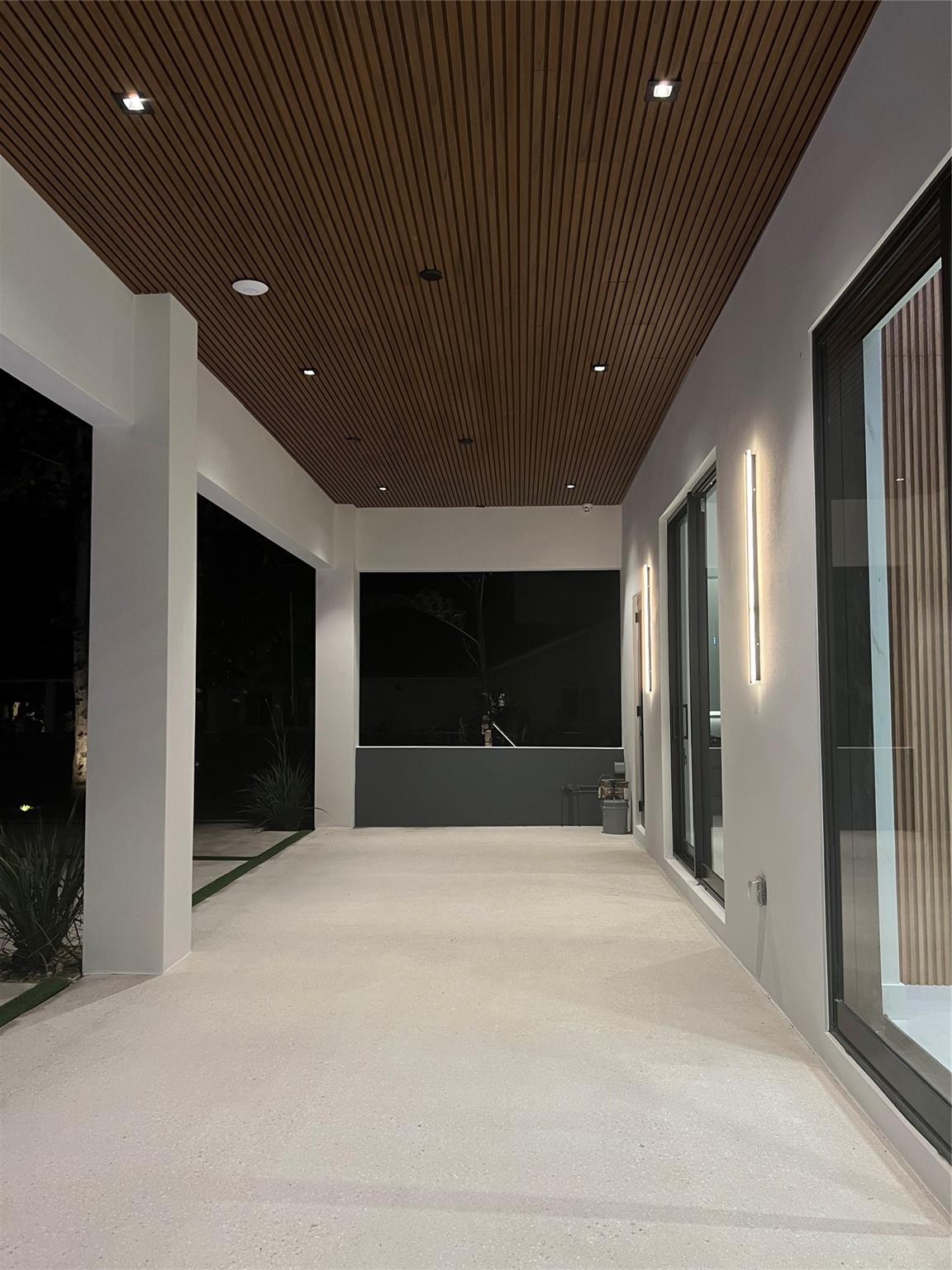 Pinecrest - Residential